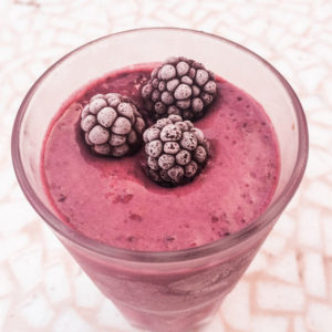 Healthy Berry Yogurt Smoothie recipe
